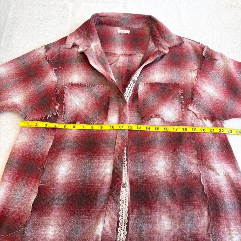 POL Plaid Oversized Shirt Womens L Red Gray Raw Edge Lace Trim Boho Grunge - Picture 7 of 8